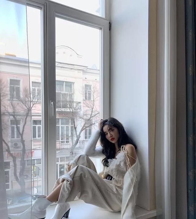  『技巧』小女人风格穿搭技巧 怎么样能变成精致的小女人