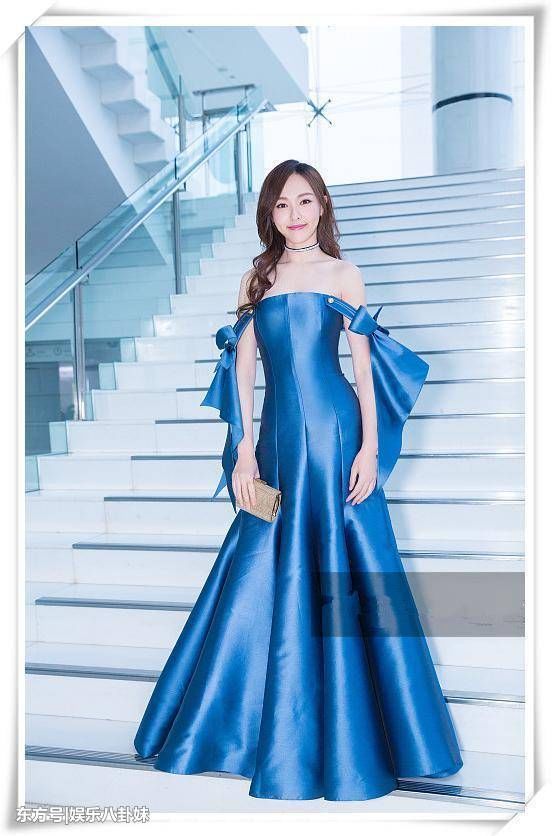 当110斤林志玲与86斤唐嫣同穿抹胸裙，看完瞬间不想减肥了