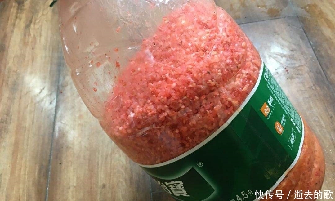 「鱼情」夏季野钓:哪些时间段鲫鱼更好钓呢?