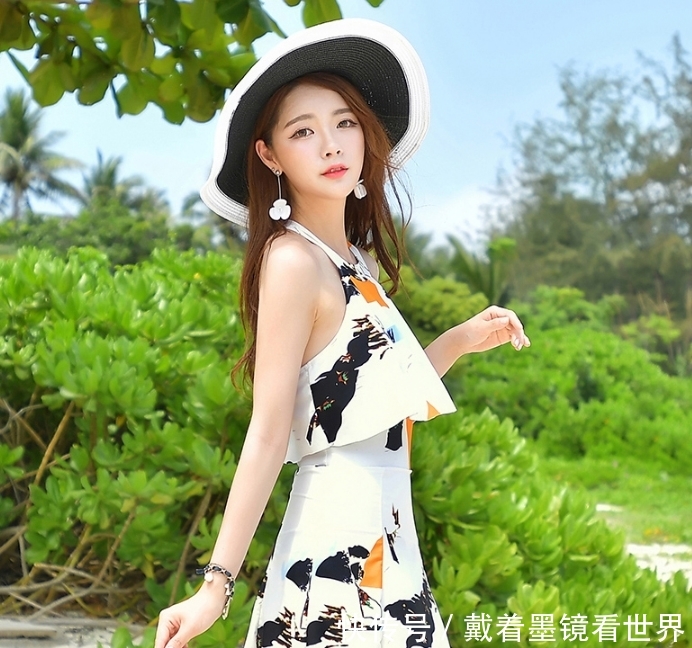 韩国名模鼓浪屿亮相,这小脸蛋可真精致,有种窈窕淑女的感觉