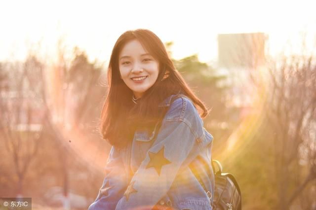 如何做到逆光拍人像脸不黑？10个利用阳光拍摄人像相片的小技巧