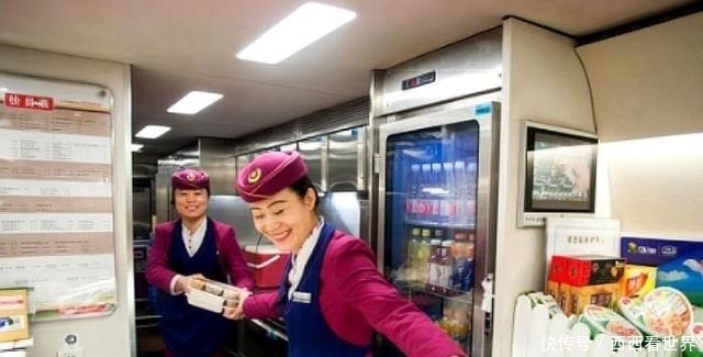  「发现」印度小伙第一次坐中国高铁，发现有2点不足，网友：所见