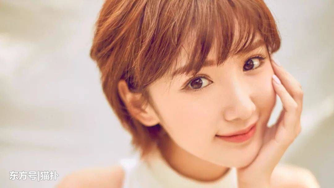 前男友出轨公然卖惨、生父吸毒索要5000万，这位当红女星太惨