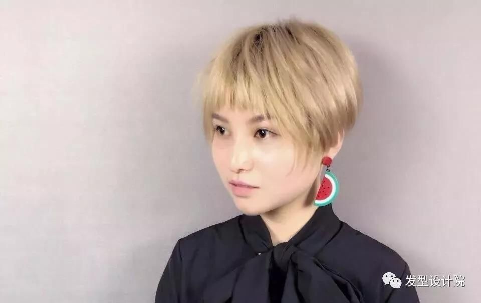2018流行“高颜值”短发，不知不觉美10倍!