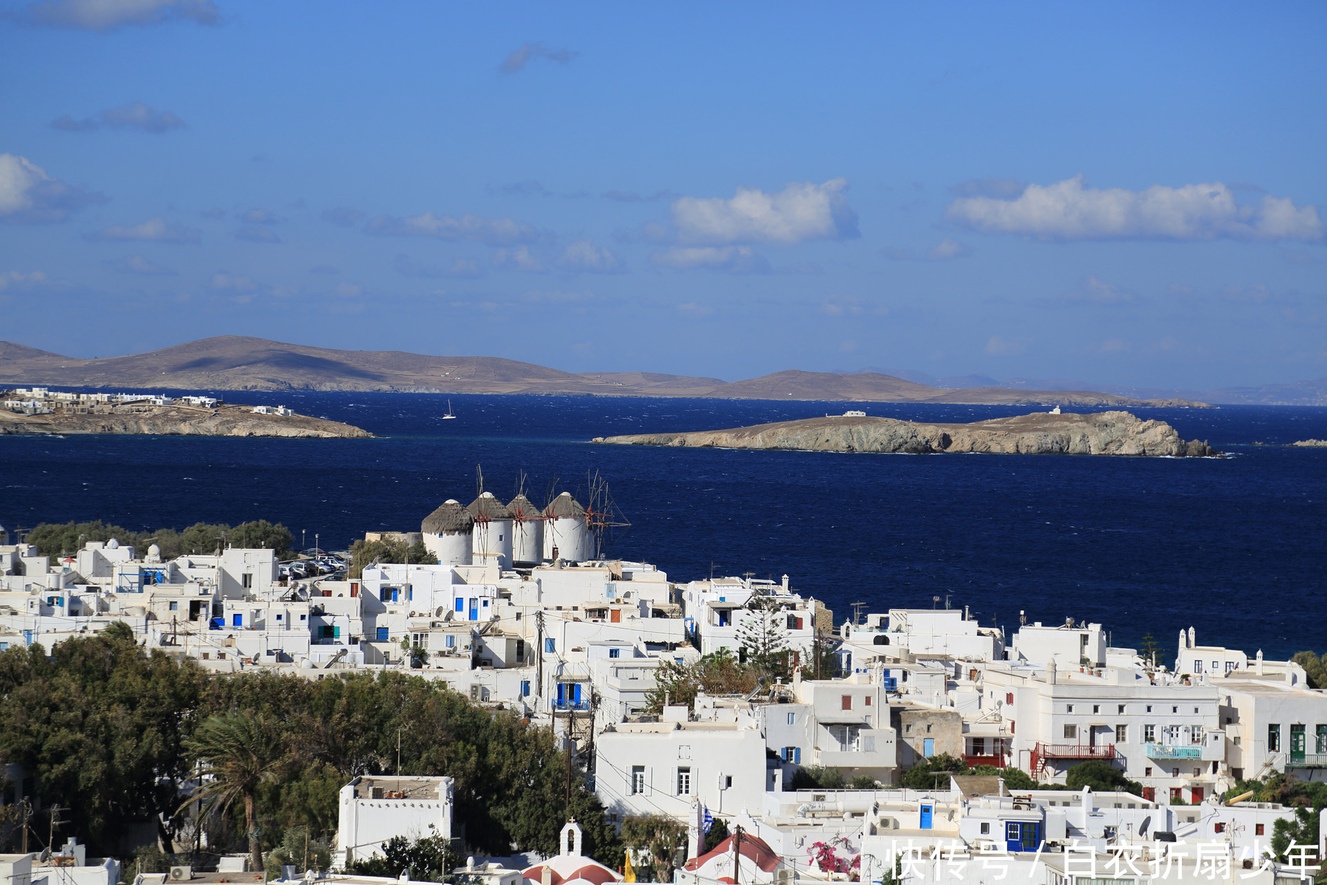 希腊的悬崖酒店，蓝白房子，不可错过的美景
