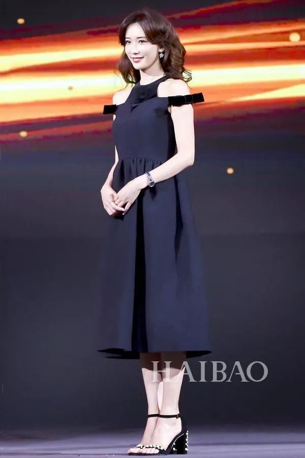 秋瓷炫产后更美了，张雨绮瘦得好少女，明星的衣Q竟与年龄成正比?