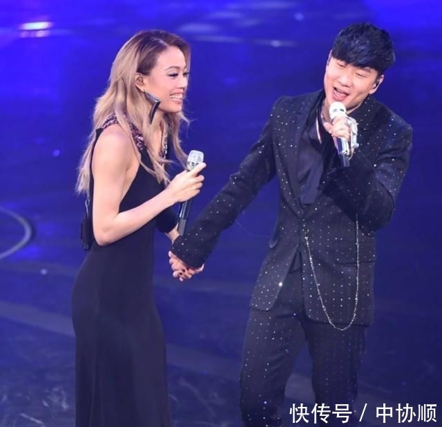  强大■容祖儿演唱会嘉宾真强大，继张学友刘德华后，这位巨星也当了嘉宾
