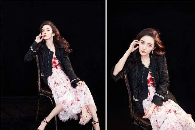 杨幂终于不再硬凹，两件针织衫穿出清新温婉风，机场照美出新高度