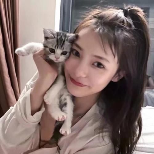#女生#女生这几种发型留久了,发际线会上移,你的发型是这样的吗