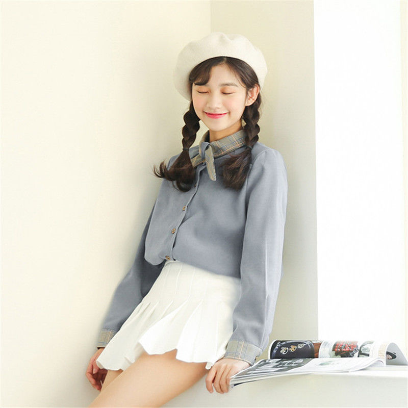 女孩子衣服不能穿的太随意，穿这样的衣服，真的是时尚又显气质