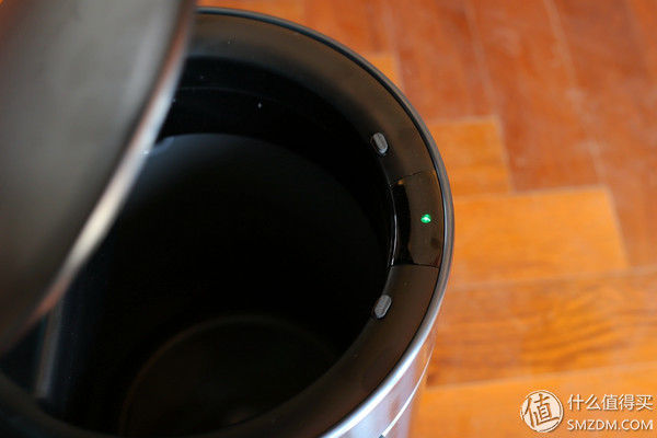 为了玩垃圾桶，孩子每天抢着扔垃圾，优百纳智能感应垃圾桶深入体验