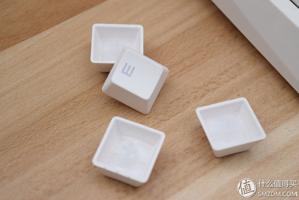 bulin bulin 女生向的白色键盘会是怎么样?