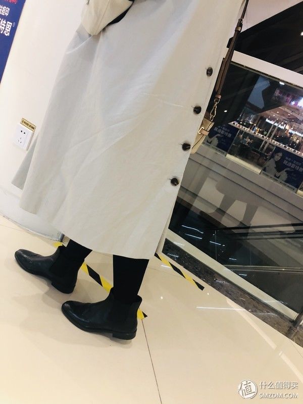 敲代码的小仙女的日常晒鞋 篇三:这双ECCO的雕花切尔西靴真好看