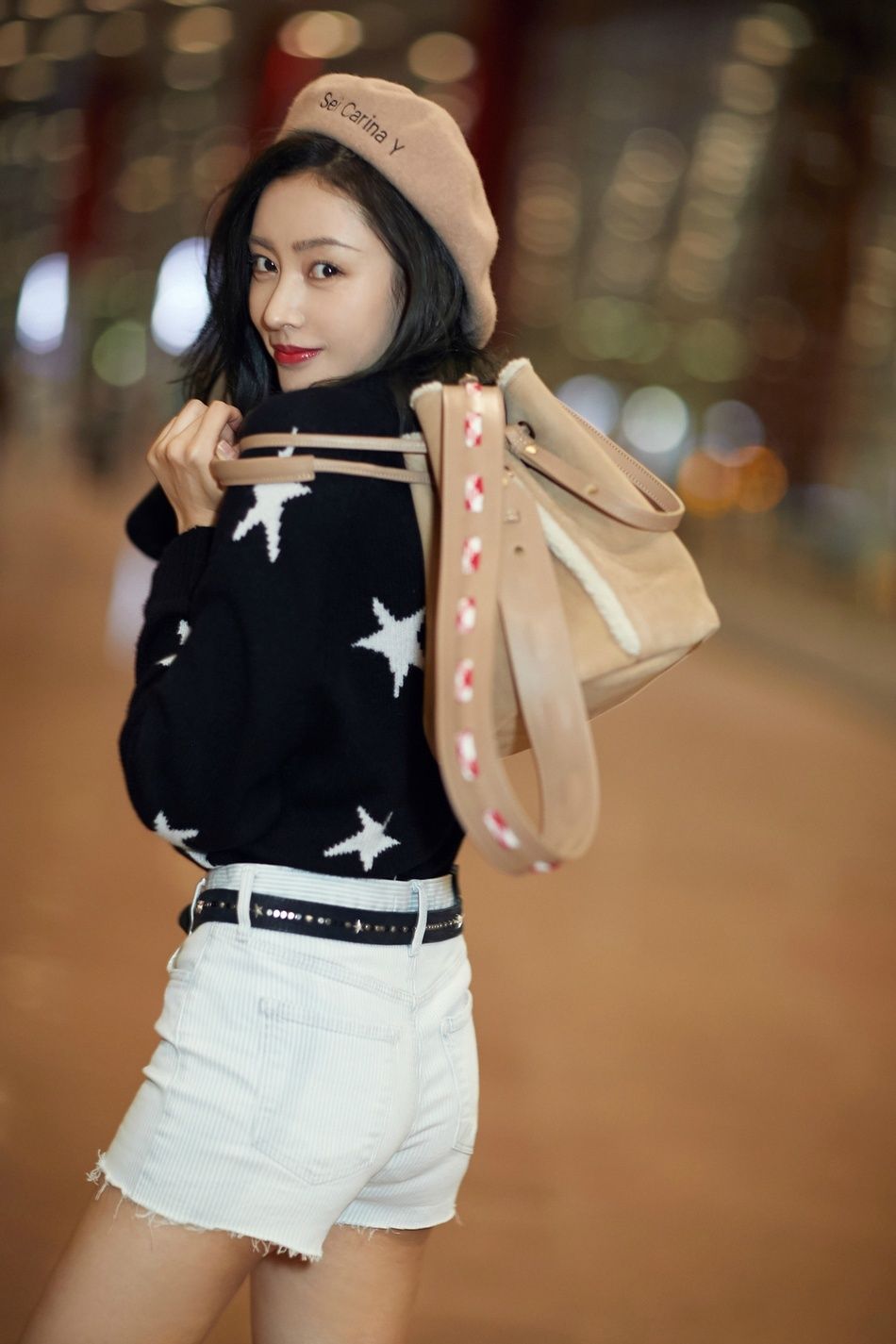 张天爱:这大长腿真勾人