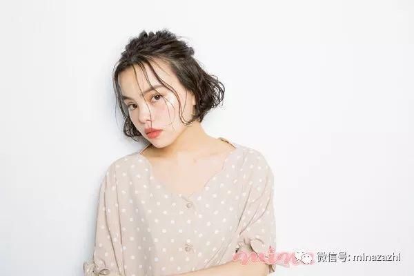 发型｜赵丽颖、戚薇等女明星都对它赞不绝口 3款大小姐feel的拧转