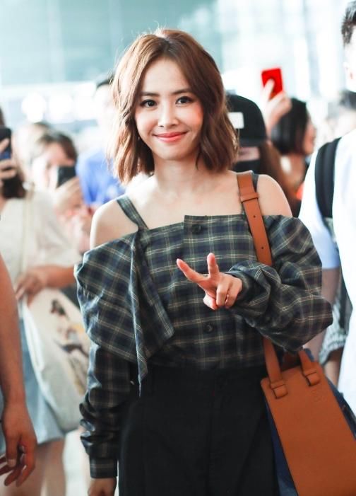 蔡依林机场秀穿了一件这样的内衣,网友:是拿丁字裤改的吗?