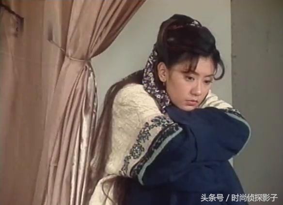 满腹心事的古装女子，李若彤随性、贾静雯朴素，刘亦菲楚楚动人