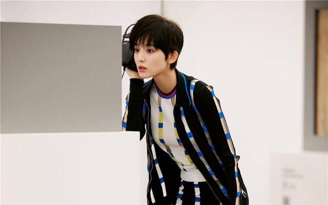 佟丽娅、赵丽颖、高圆圆、娜扎都在留短发，谁最美？