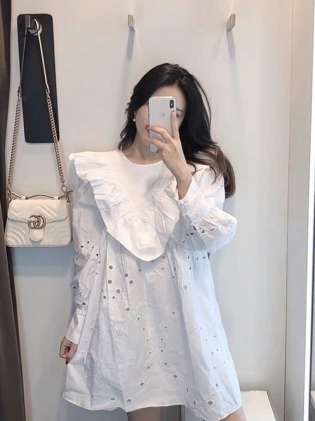  『优雅的气』“渣女裙”已经失宠了，今年流行的是“初恋裙”，减龄显瘦又时髦