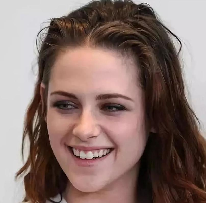 43岁的贾静雯颜值终于崩坏啦？这个地方真的超显老呢！