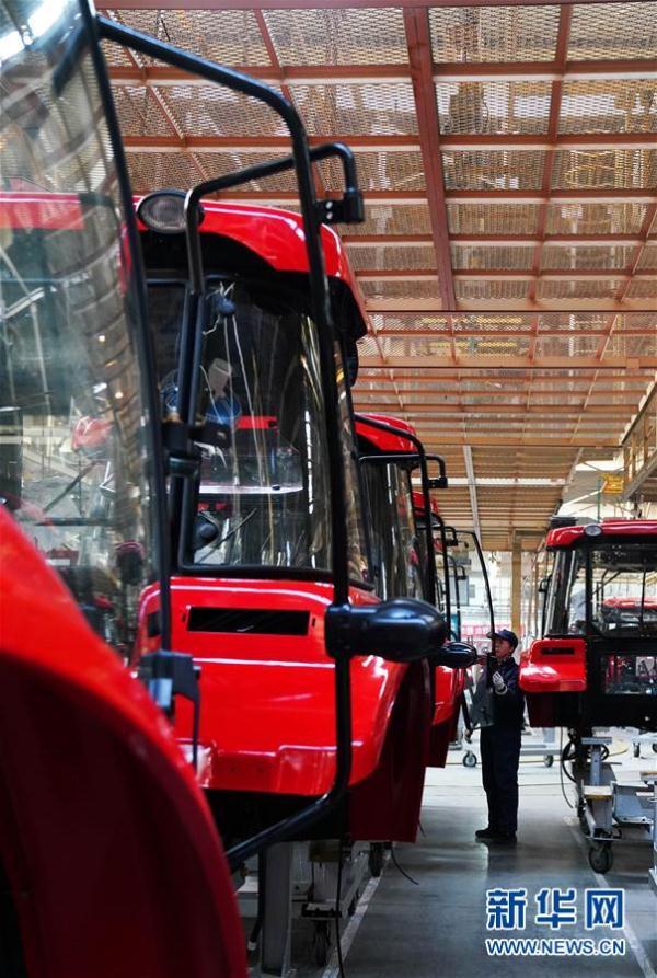 立足本土 开拓海外——中国最大农机企业唱响“东方红”