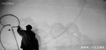 帽衫:穿上连帽衫,你可以为所欲为