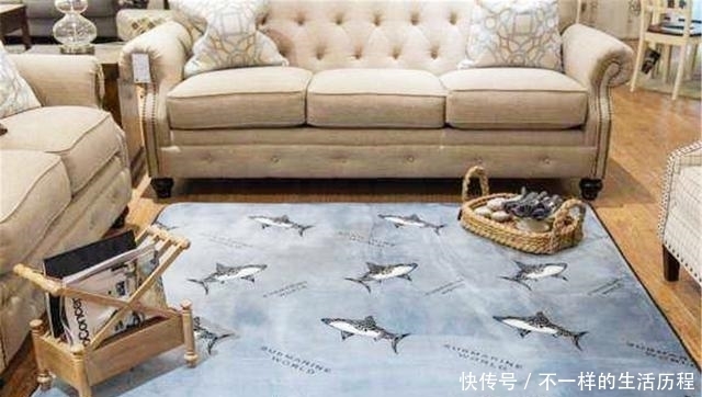 睡觉|“你剁肉,我孙子咋睡觉?”老人敲门质问,宝妈的回怼很解气