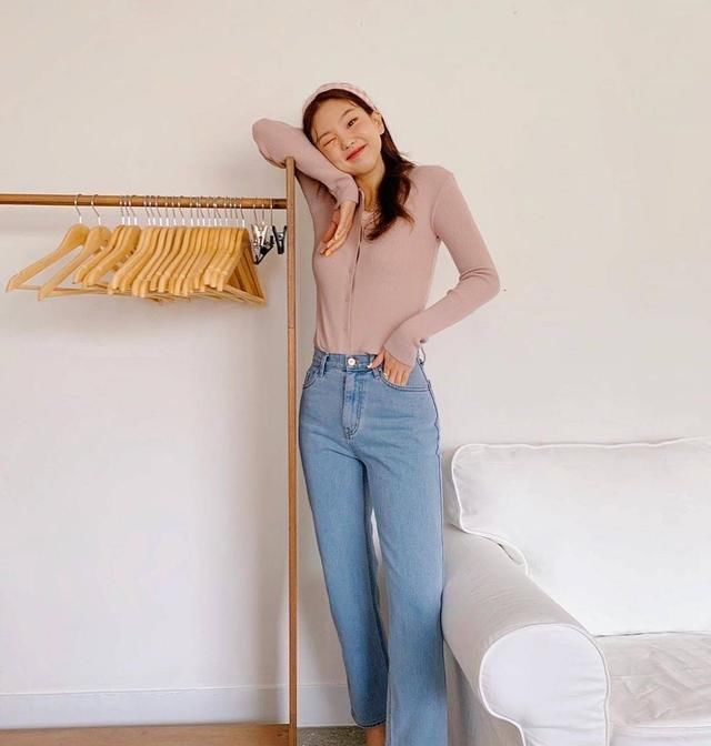  半身裙：韩国元气博主利和真会穿,甜美有气质,人人都能学会