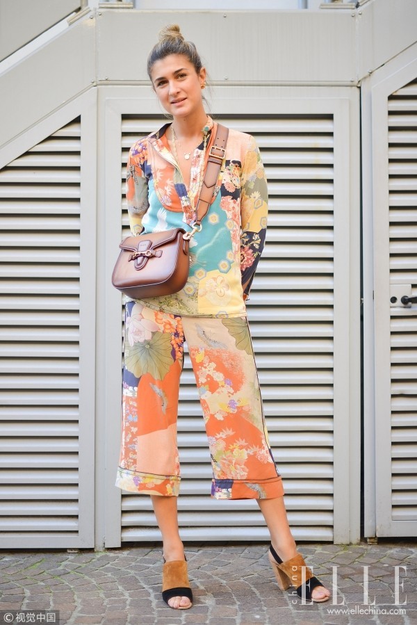 为什么我穿是睡衣 她穿是睡衣风？