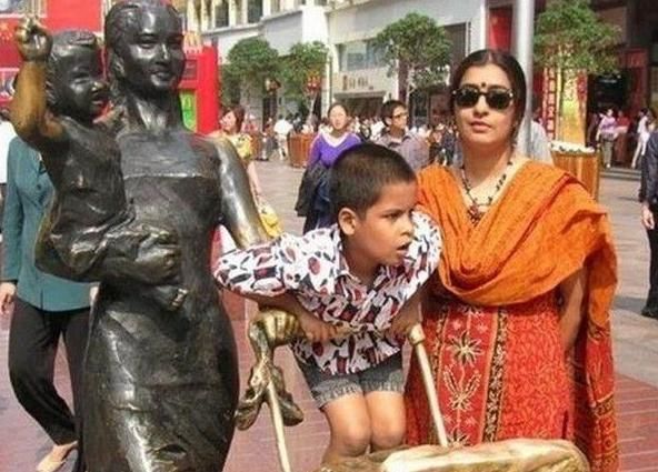 印度人到中国旅游，街上问了中国人这个问题，结果让人哭笑不得！