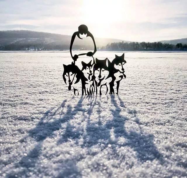 他果然是脑洞大开,把世界建筑都玩坏了!