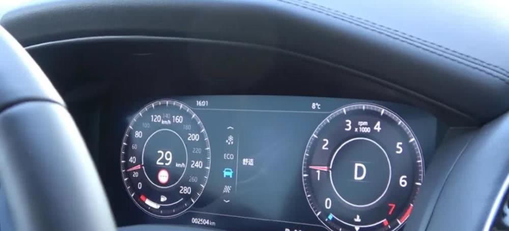  『豪车』年轻人买得起的豪车！皇室专用品牌，配2.0T引擎，品质不输宝马
