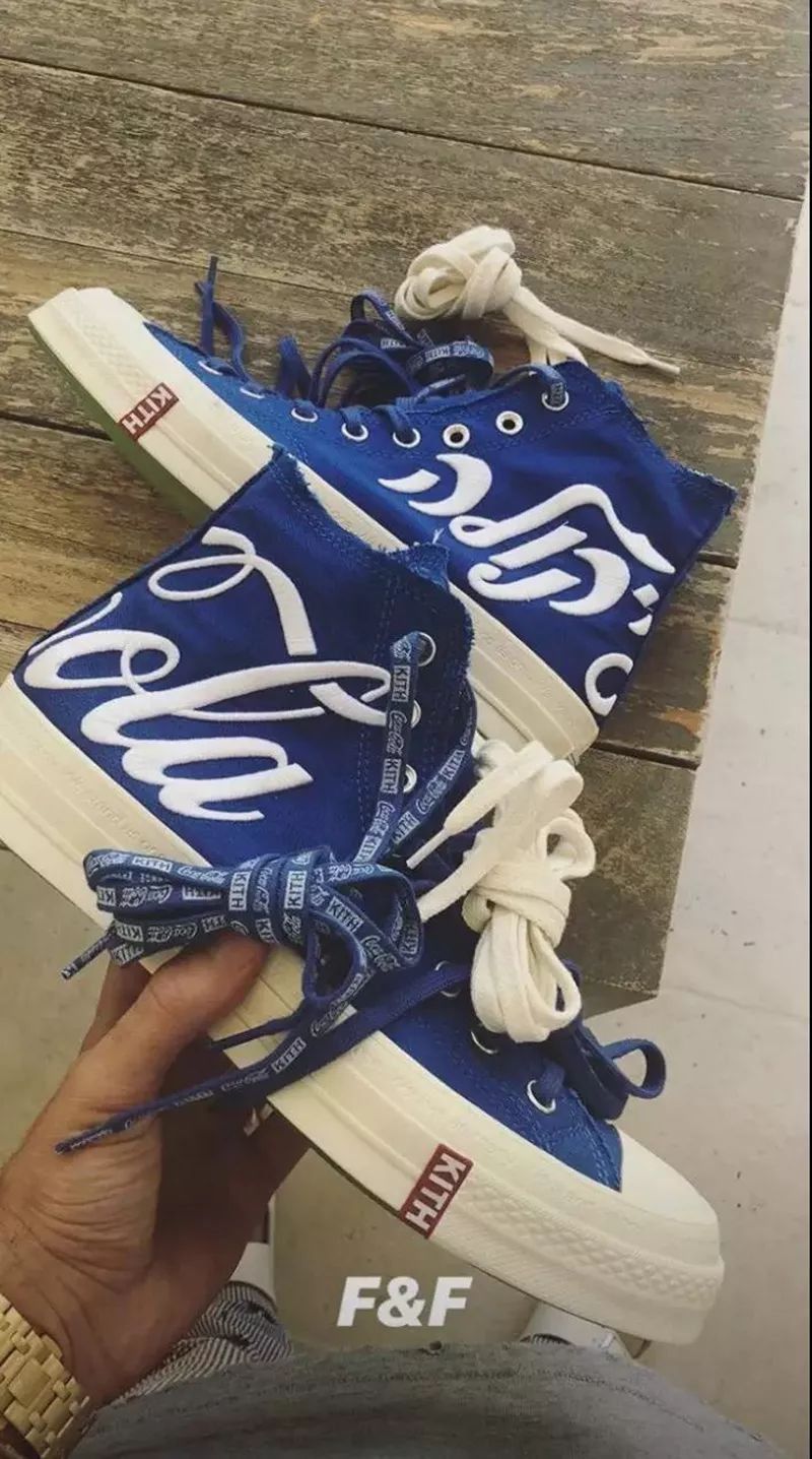 夺目色调!KITH 和可口可乐、匡威的三方联名新品来了!