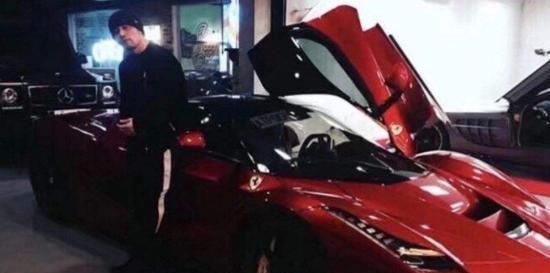  [男神]两大男神晒跑车，每一款都不简单，而GTR只是入门