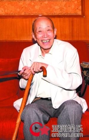 朱旭去世消息不实 造谣者遭网友强烈谴责