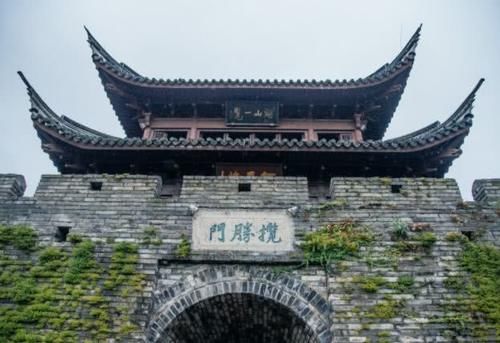 浙江有座“江南长城”，距今已有1600年历史，门票65元却鲜为人知