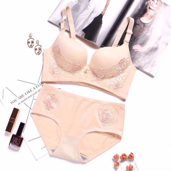 真正的34d无痕文胸，闺蜜看了都羡慕不已