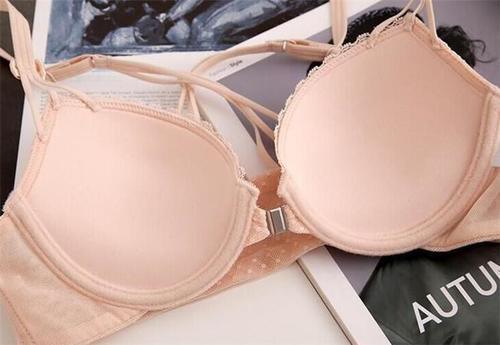 前扣内衣vs后扣内衣,究竟哪个更得小仙女欢心?