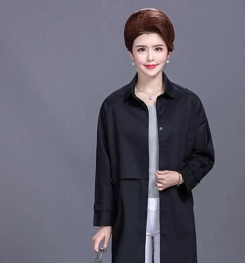 『女人』50岁的女人这样穿,显高显瘦,显年轻,美出新高度