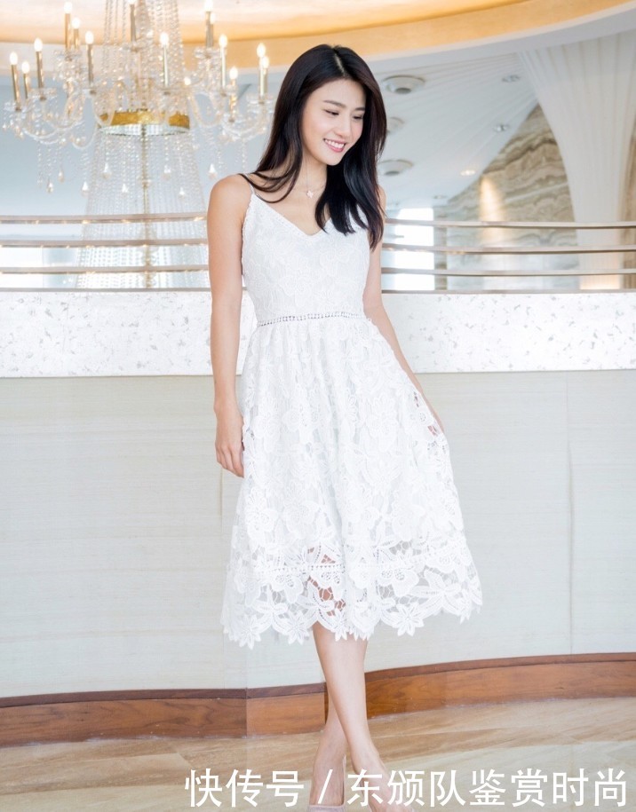 她因不雅行为被TVB开除,的变身健美达人被关注,穿搭性感撩人!!