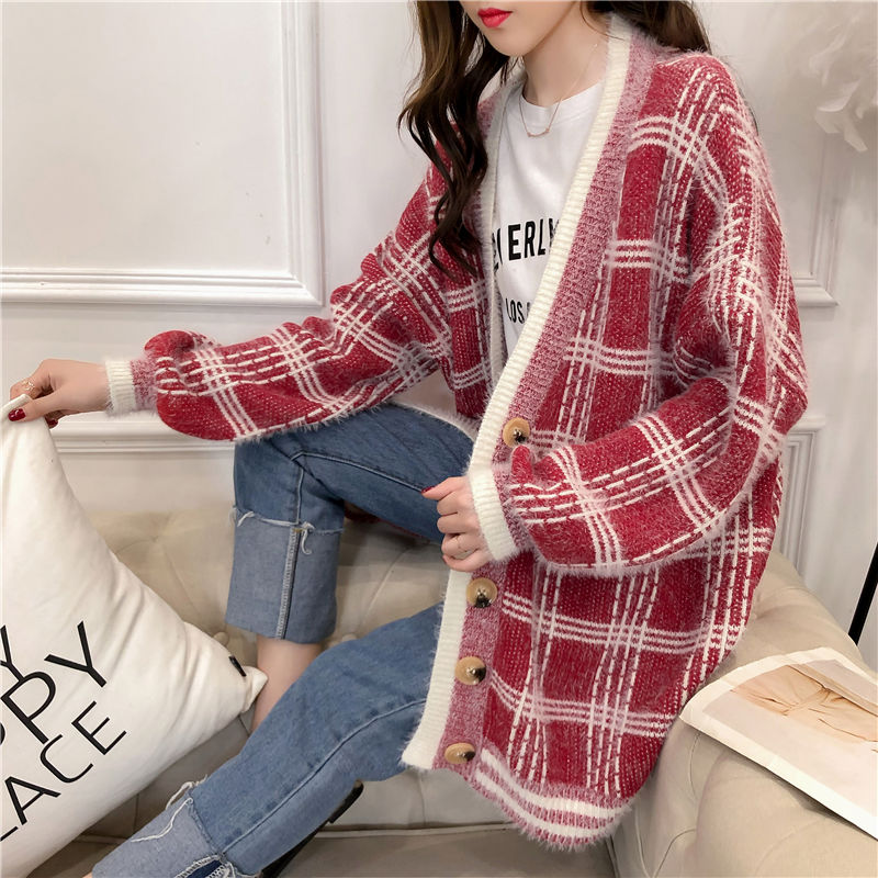 入秋渐凉,也别傻的买羽绒服了,学下面女人这样打扮,超有气质