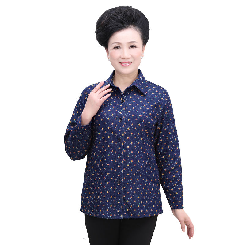 厉害了!妈妈穿上新款外套，出门谁都说她年轻了