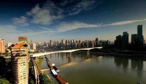  [重庆]中国“实力强劲”的城市，面积是重庆的1/40，经济增长非常迅速
