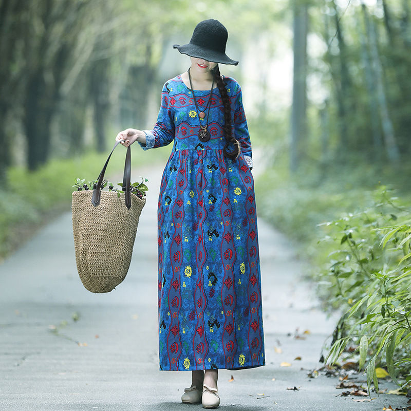 这裙子刚上市就火!一款比一款洋气，70后老婆穿，美得楚楚动人