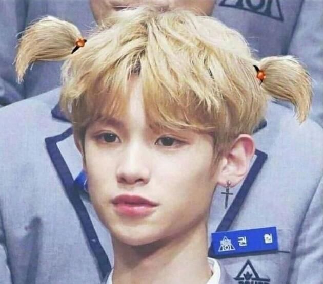 明星奇葩造型,范丞丞头上顶爱心,鹿晗的像龙卷风,邓超一言难尽