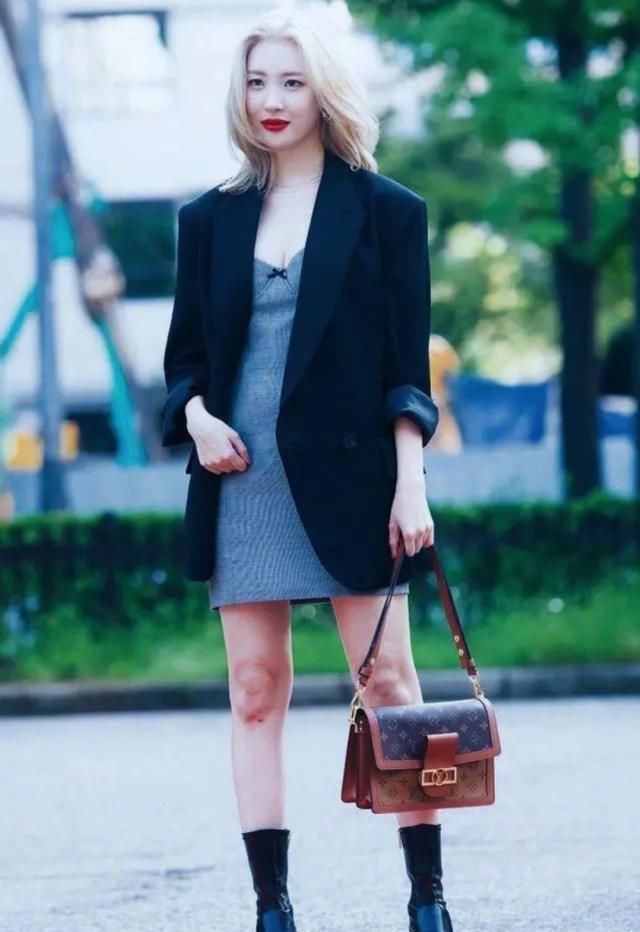 「时尚单品」今年火了这2种单品,可它们的穿法你知道吗?教程这不是来了吗