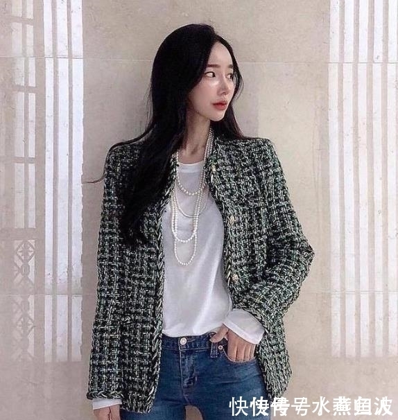 『个性』牛仔裤增添时尚色彩,简约又衬托魅力,展现出你的的独特个性