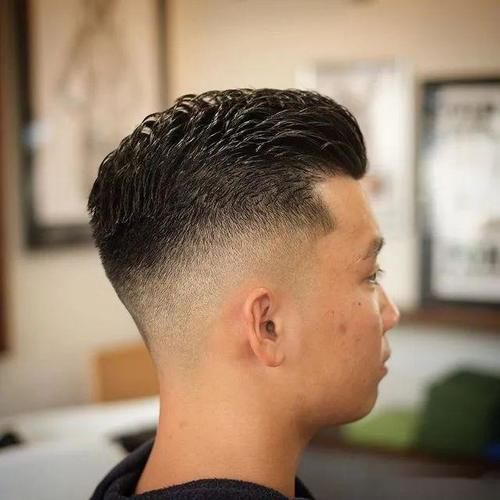  『短发』帅气的男生流行短发，不同造型一样帅气，为你的形象加分