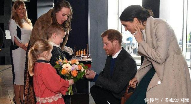 王妃蹲来了，凯特被赞优雅，梅根略显尴尬，卡米拉也有慈祥的时候
