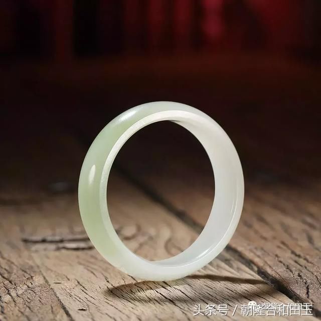 和田玉手镯该如何挑选？